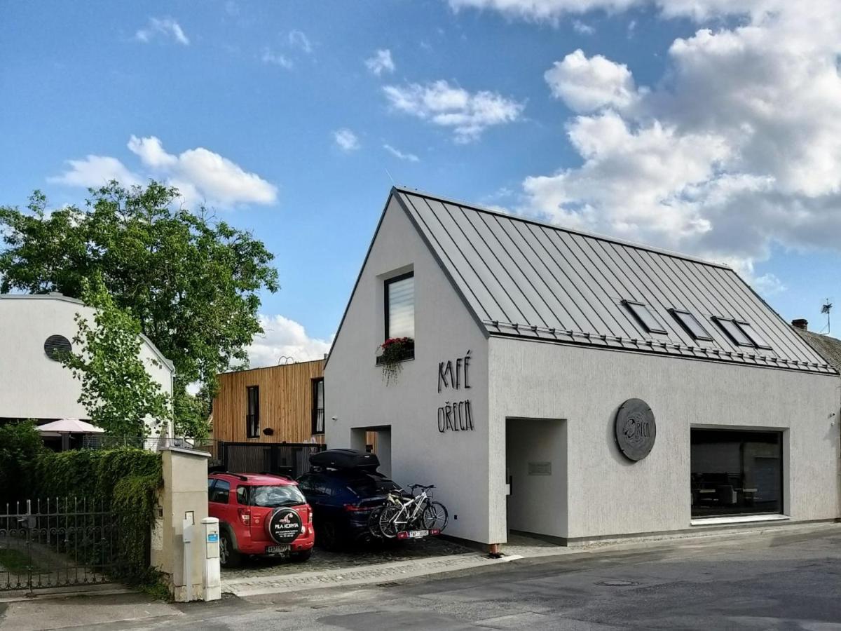 Kafe Orech Mnichovo Hradiště Εξωτερικό φωτογραφία